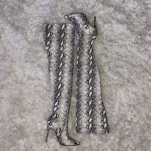 Steve Madden Dominique Natural Snake Boots